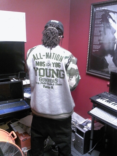 king_loaded's profile picture. FEAR NO 1 bt GOD