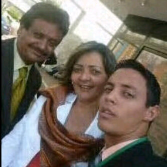 Pauladecastillo's profile picture. Poetisa, autora del himno municipal 'A Paso de Gigante', demócrata, católica, docente, casada, con hijos... y dos bellas nietas. Falcozuliana ☺