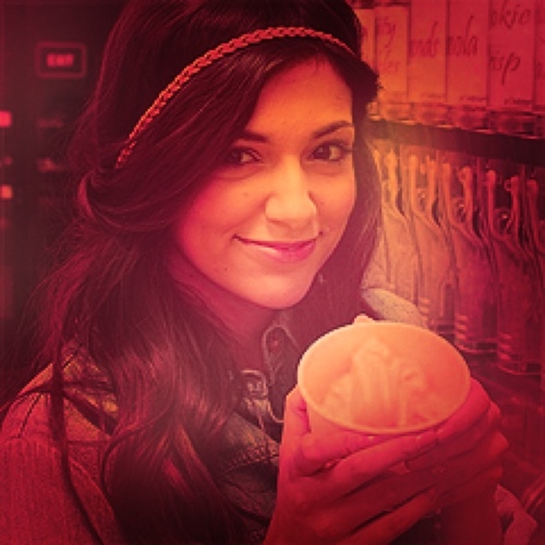 AnaLeeEPA's profile picture. Hey I'm Ana. I'm a ghost, I move things automatically and very friendly but sweet but if you mess with me I will be creepy on you ||Single||