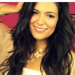 I'm Bethany. I make YouTube vlogs! I'm also a selfie model!(: Follow me!♥ {RP/Single}