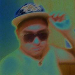 Soy divertido, se tocar la bateria y el bajo y si quieres conoserme mas aqui te dejo mi face https://t.co/f7wNudBE y mi pagina https://t.co/nIn7zGoT dale like..