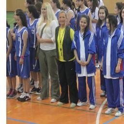 spor sever yüzme ve doğa aşığı ekstrem sporları takip eden öğrencilerine aşık
