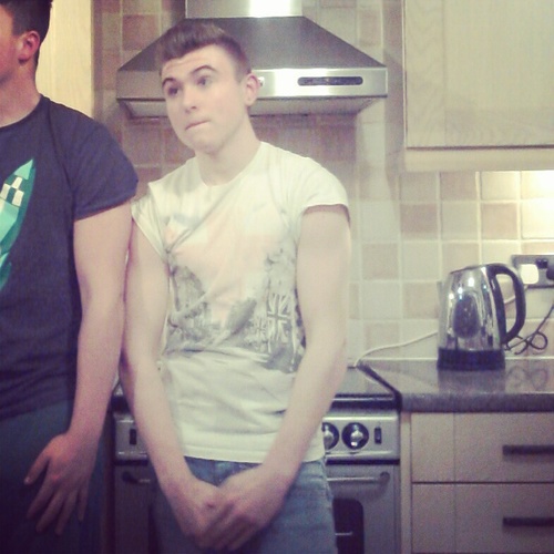 _Tomas_Martin_'s profile picture. age 16 single and love football aswell as my gym :)