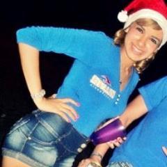 Na boca das recalcadas meu nome ten fama (♫)
          ( Lindα ◦ Sincerα ◦Mt Ciuməntα  ◦ Chαta,etc.)   - єqρ Oz Gαяσtõєร dα Fαяяα.'

 ϟ ” 16 aninhos.
