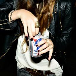 Smoke, Drink, Don't think. ♥
I'm a lot ADD and all over the place. Get at me.
