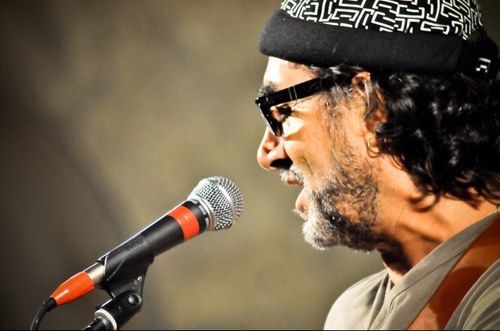 carlomuratori's profile picture. follemente innamorato di Sicilia della sua Musica della sua Parola e per niente ricambiato. Canterei e scriverei continuamente ma temo per la mia incolumità