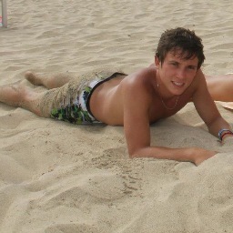 Luca_Andreucci's profile picture. Elève-ingénieur à l’École Centrale Marseille.
Membre du Bureau Des Élèves, pole organisation soirées.
Responsable du club Sport de Combat de l'école.