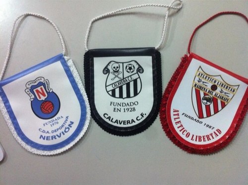 Personaliza tu banderín con el escudo de tu equipo. Oferta especiales para clubes. banderinesfutbol@gmail.com