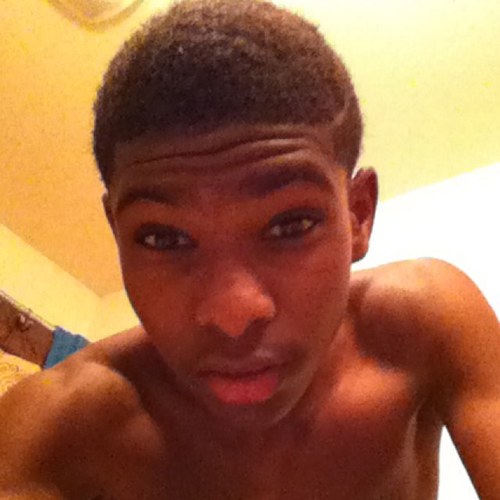 -♛ Never let someone tell you wat you cant do Goin Pro ball is my Goal the NBA is my Dream #Ballislife Follow me Then Follow my sexy ass Future @Freak_Natiion ♡