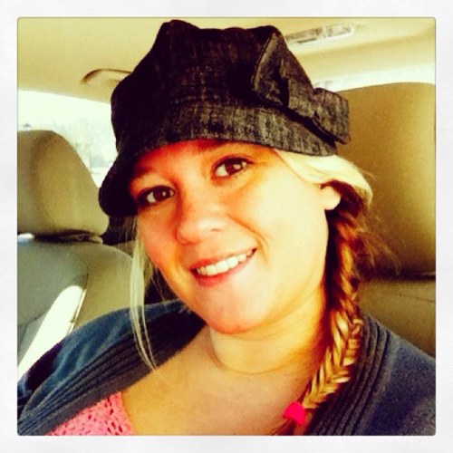 awolf29's profile picture. I'm Amber and I'm the shit and that's pretty much all you need to know :)