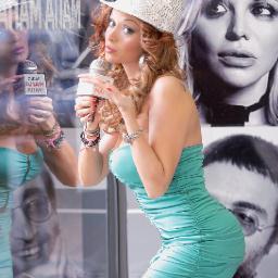Showgirl presso Mediaset,attrice e speaker radiofonica....