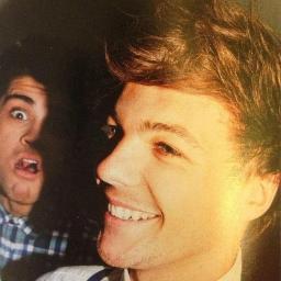 Hopelessly in love with an idiot named Harry Styles, 0/5 : ( but Carly Rae Jepsen follows : )