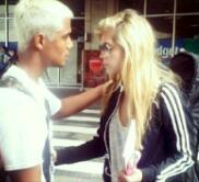 eu escrevi somic no coração de caneta permanente.