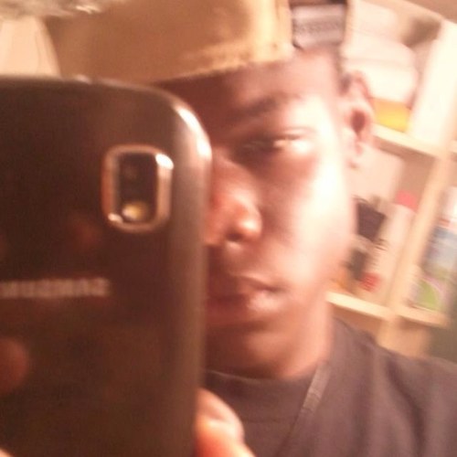 18 From Dat A-Louisiana....Love Playing basketball....WHAT!!!??.....LIVE 4or 2d4y Pl4n 4or 2morrow....