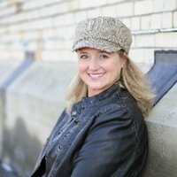 Meme Hill Studio (@amiefreling) 's Twitter Profile Photo