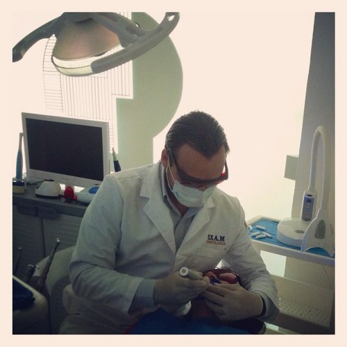 Cirujano Dentista 
Especialista en Protesis Maxilofacial
