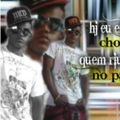 é voolç dizzzia q ela que me fazia sofre / mais tu é que me iludiuuuu e agr me faz de bobuu / vou atras é do meu amor verdadeiro msm /