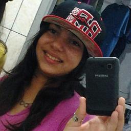 Sou Ariana,Eu diria que sou uma pessoa amigavel, amavel, vaidosa, digna, culta, extremamente alegre, e muito Otimista, , sou muito de bem com a vida...