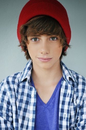 SecertSonAlek's profile picture. Hey, I'm Alek. I'm the younger brother of Jason and Alison DiLaurentis. I'm new to Rosewood. I know more than you think. -A wants me dead. [FL/RP]