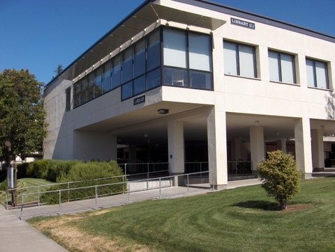 Stay updated on what's happening in the Diablo Valley College Library