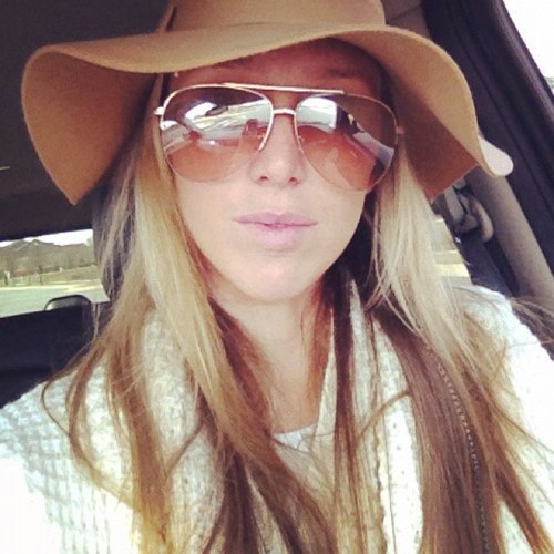 Lynzxenakis's profile picture. 