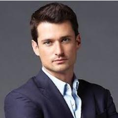 The Official Wes Brown Fan Page. Wes currently stars as Julian Bowers in the NBC 'whodunit' crime show 'Deception'.