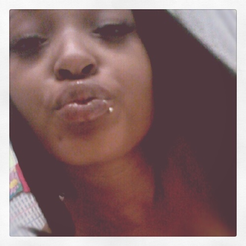 • Get to know me •…dont yuu DeAr judge me;D $$$$