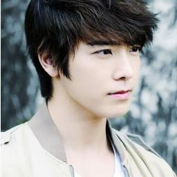 I LOVE SUPER JUNIOR
I'M ELF AND I'M SIWONEST AND ELFISHY...