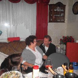 21.7.50 geboren
20.8.70.gehuwd
2.5.97 gescheiden
8.2.2010 gewuwd
2.6.2011 weduwe
4 kinderen
4 kleinkinderen
hobby pc facebooc msn