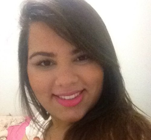 E com o tempo a gente vai se acostumando a conviver com a presença de alguns e a ausência de outros.
