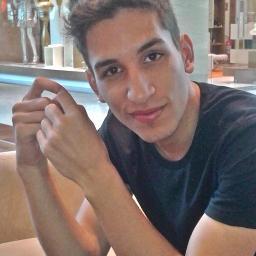 Sou gay. Versátil. Safado. Não afeminado. Curtiu? Então bora fazer um Sexo quente.