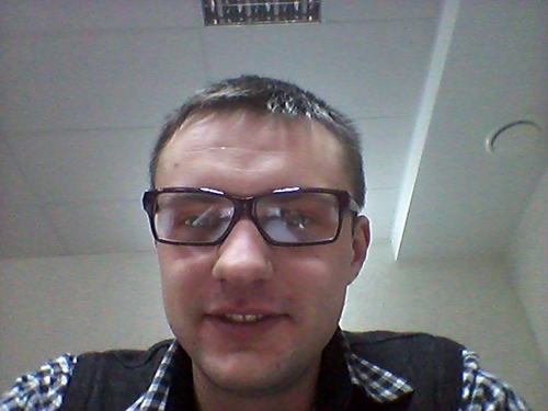 Maks39247302's profile picture. Смотрю в потолок...