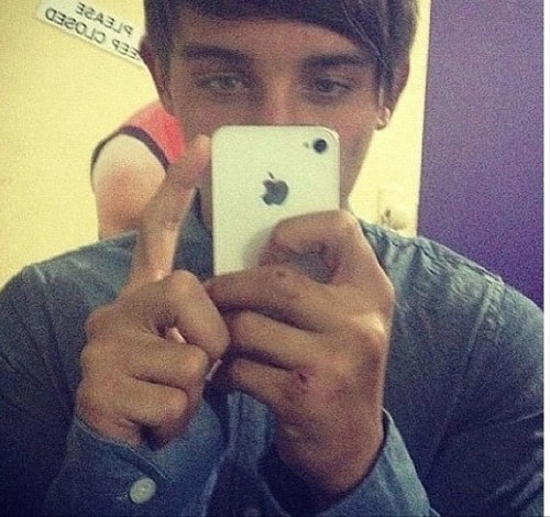I am the Mrs Beau Brooks. I also belong to One Direction and The Collective. 0/5 for now..