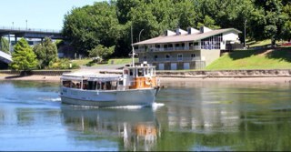 Managing Director of Waikato River Explorer, a scenic cruise and charter business on the Waikato River.