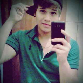 Sinto mais do que demonstro, sei mais do que aparento. - Bob Marley