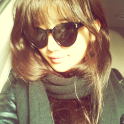 อันยองค่ะ!! SUZY จาก Miss A ค่ะ 
อยากรู้ว่าเป็นยังไงก็ฟอลมาโลด #real @missA_suzy 
นี่คือแฟมของเรา #talkthatfam