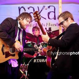 Stellenbosch based Afrikaanse folk & blues-rock band.