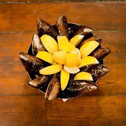 CADDEMERCAN's profile picture. #midyetava #midyedolma #kokoreç #balık #meze #keyif #sohbet #cadde #caddebostan #lezzet #rakı #bira #rakıbalık