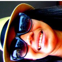 LaaiHora's profile picture. Me perguntaram se eu corro atrás e eu respondi: Só se for atrás da minha Felicidade