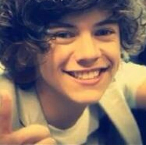 Sou a @1D_and_CherBear ;) e quando fico block, venho pra ca hahaha 16/04/2012 ;)