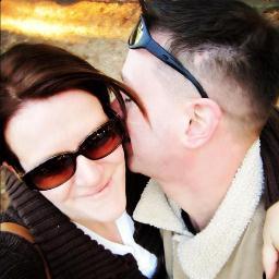 desi_gaige's profile picture. straightfoward, photographing mom of two