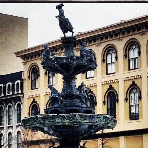 Working to bring public art to the city of Montgomery. 
http://t.co/2AFm51Qq
#myMGMart