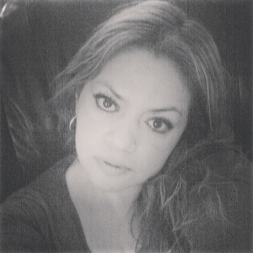 claudia2nlife's profile picture. 