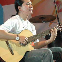 DennyGuitari's profile picture. Staff Pengajar Gitar Electric
Purwacaraka Music Studio