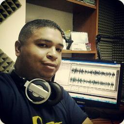 Productor en Radio Turbo, Amante de la Radio y de la buena Música