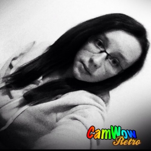 My name is shelby and im single :) follow me and i'll follow u back :p