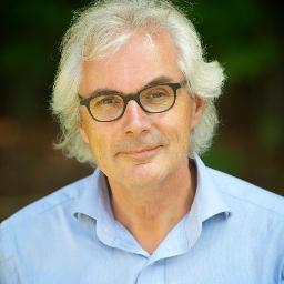 directeur museum hilversum, spreekt over kunst en leiderschap, begeleidt jonge verzamelaars en organisaties met een bedrijfscollectie.
