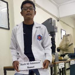 a student college at UNJANI for Mechanical engineering 
who loves parents,friends, friendly girls, and sports.  
e-mail me:bangkitriskiono_25@yahoo.co.id