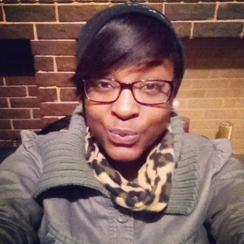 #TeamPOW #TeamPrettyGirl: ) #YNIC #Team833 IM SO 100,FREE BROWN BOTTOM!!! Go click the follow button on me nd my Si'Baby @SelfMade_Si :)