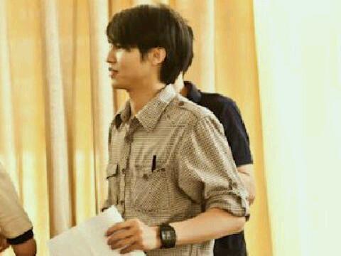 CharlesWijono's profile picture. 